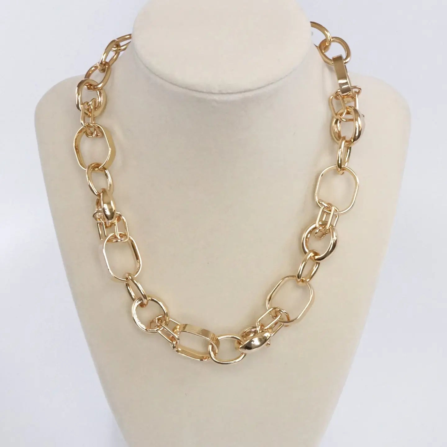 Chunky Gole Necklace