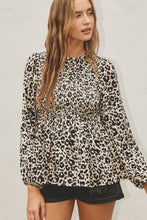 Load image into Gallery viewer, Willa Cheetah Top

