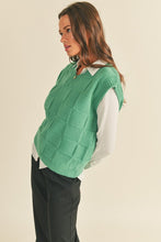 Load image into Gallery viewer, Kelly Basketweave Sweater vest
