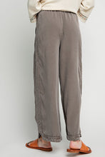 Load image into Gallery viewer, Asher Wide Leg Pants
