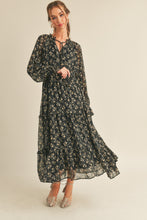 Load image into Gallery viewer, Everleigh Maxi Dress
