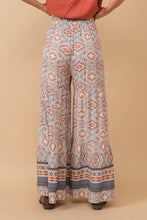 Load image into Gallery viewer, Sarah Wide Leg Pants
