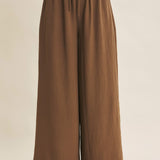 Betsy High-Waist Flowy Pants