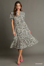 Load image into Gallery viewer, Daphne Print Midi Dress
