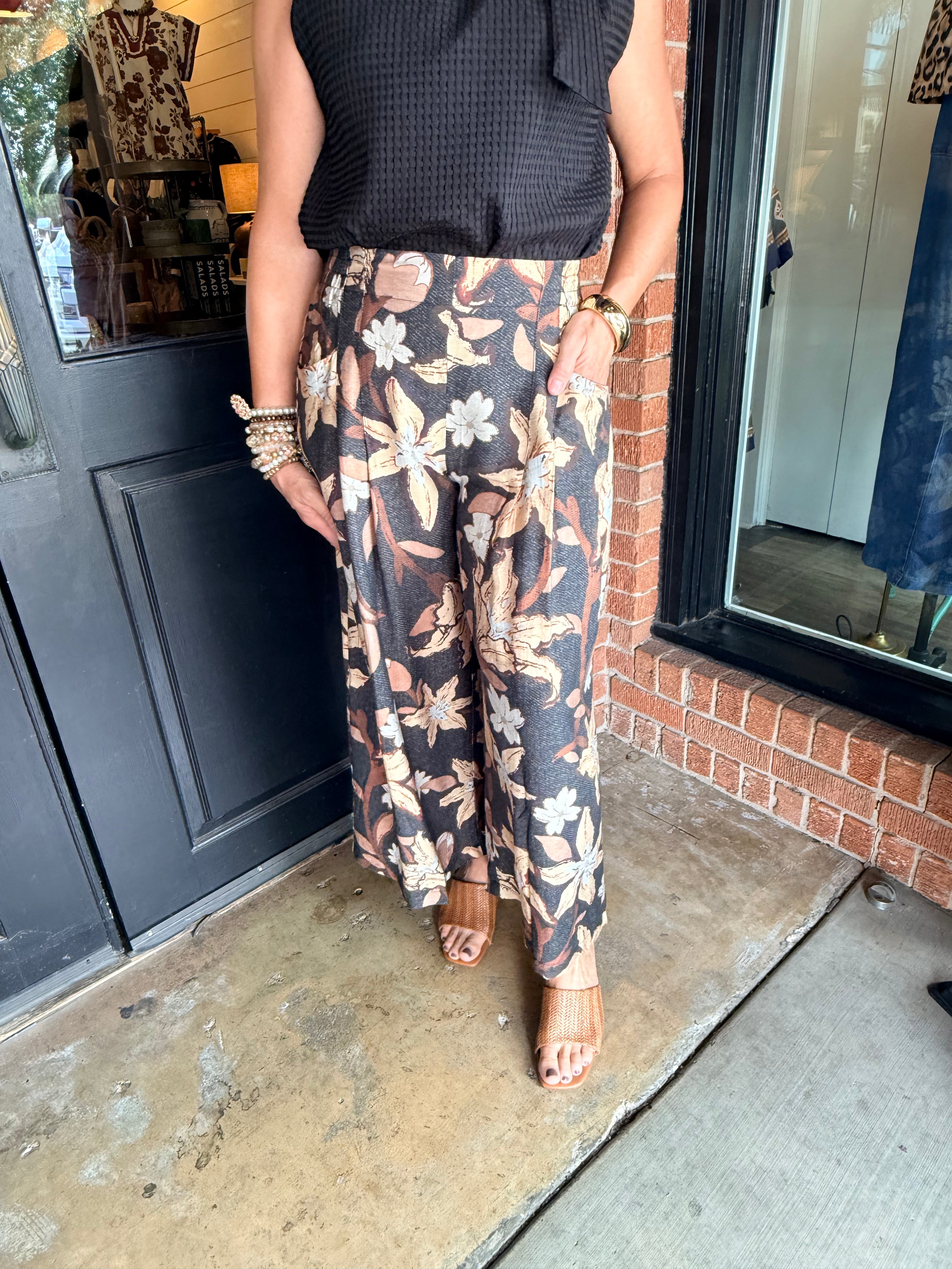 Aurella Cropped Pants