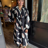 Neely Abstract Print Midi Dress