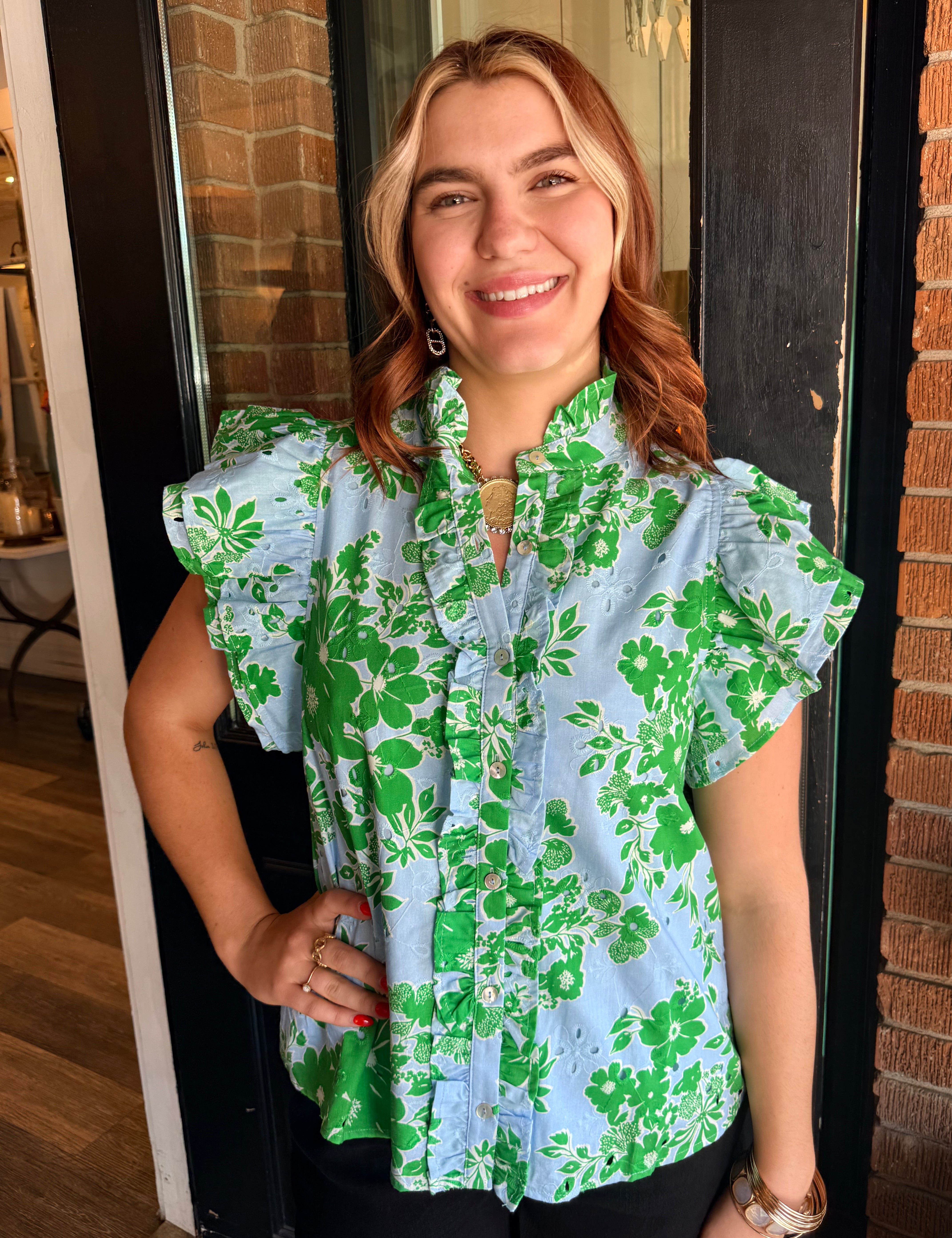 Nelly Flutter Sleeve Top