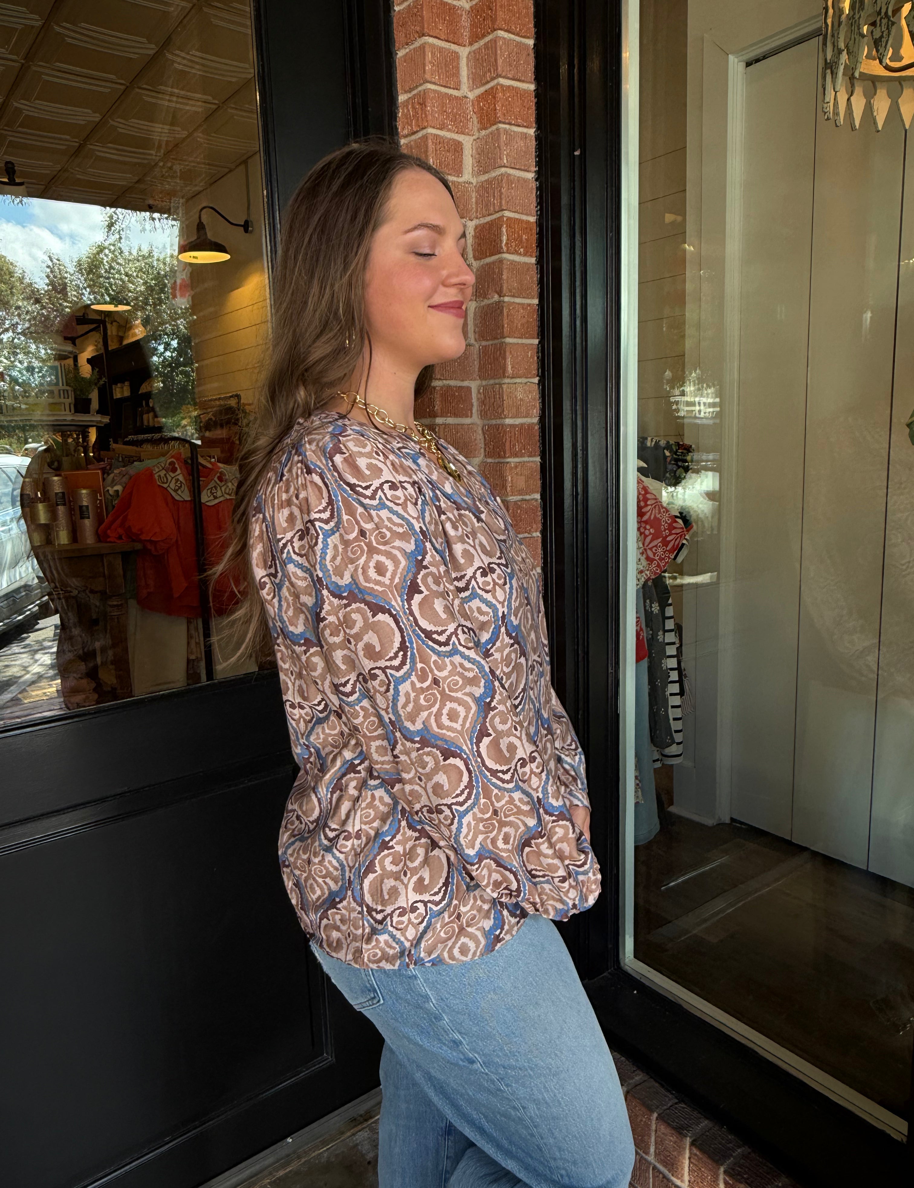 Ashley Abstract Top