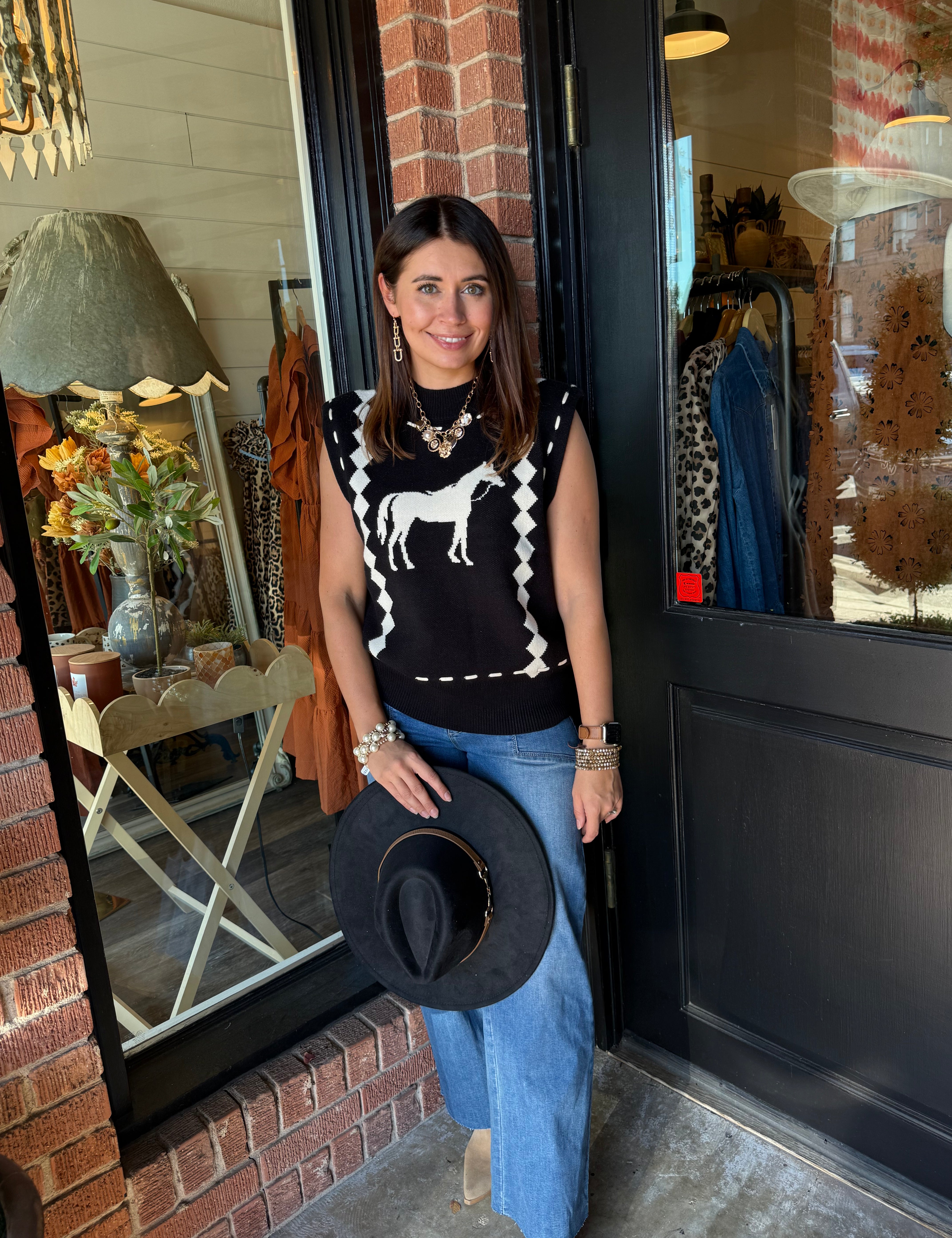 Hannah Horse Knit  Vest-Black