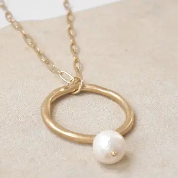 Pearl & Ring Necklace