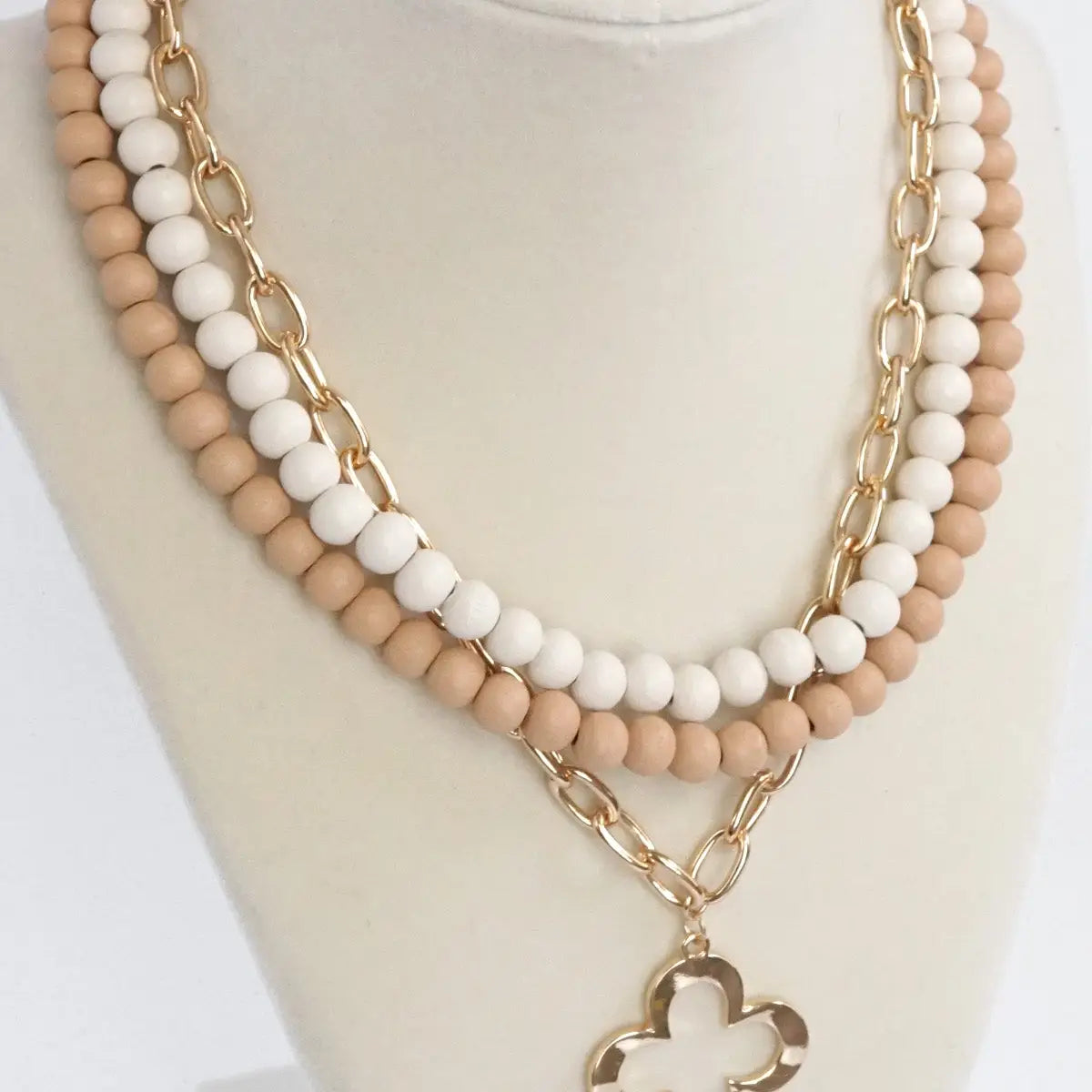 Clover Short Necklace Beige