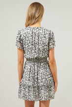 Load image into Gallery viewer, Emberlynn Floral Dress
