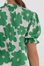 Load image into Gallery viewer, Karin Flower Print Top
