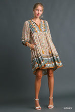 Load image into Gallery viewer, Kaylee Border Print Dress
